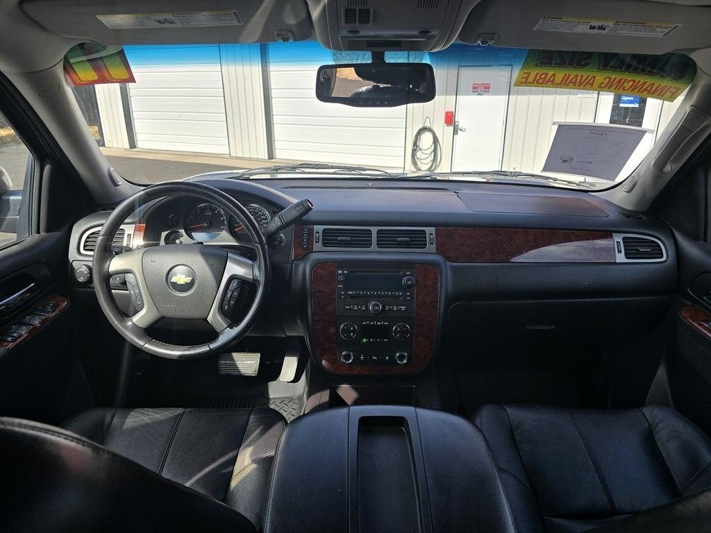 Chevrolet Tahoe  2011