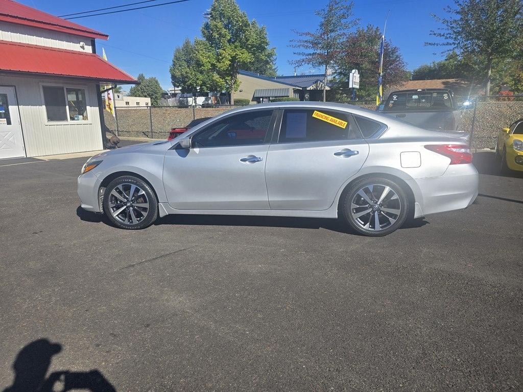 Nissan Altima  2016