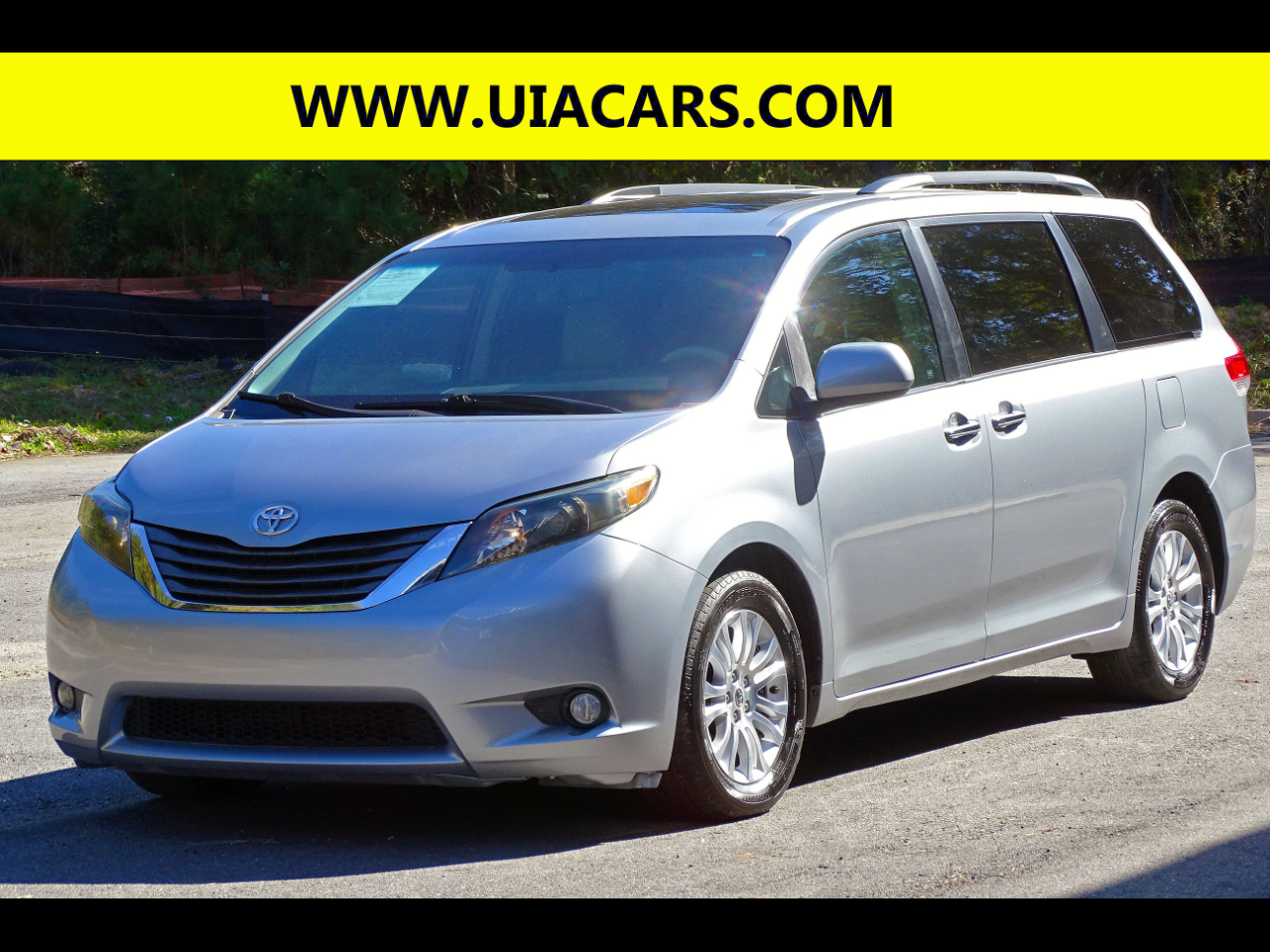 2011 Toyota Sienna 5dr 7-Pass Van V6 XLE AAS FWD (Natl)