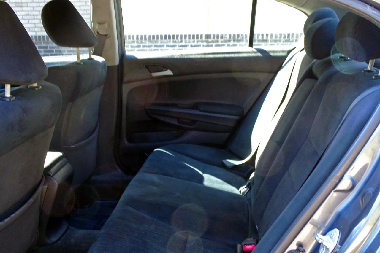 Honda Accord Sdn 4dr I4 Auto LX 2011