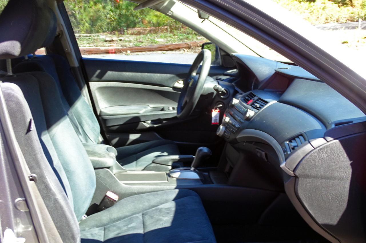 Honda Accord Sdn 4dr I4 Auto LX 2011