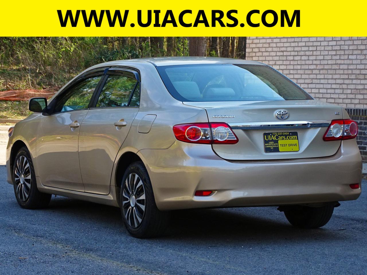 Toyota Corolla 4dr Sdn Auto LE Special Edition (Natl) 2013