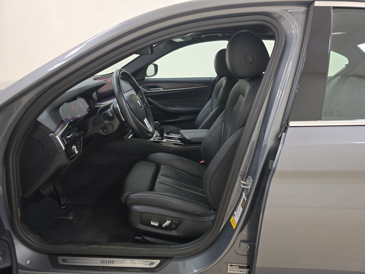 BMW 5 Series 540i Sedan 2023