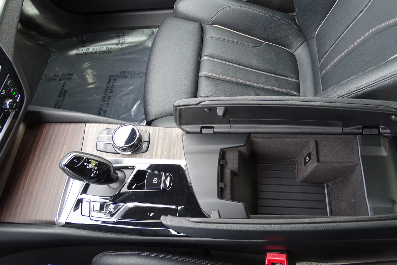 BMW 5 Series 540i Sedan 2023