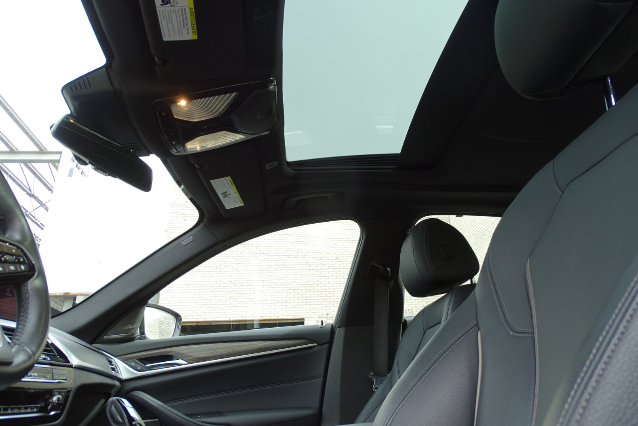 BMW 5 Series 540i Sedan 2023