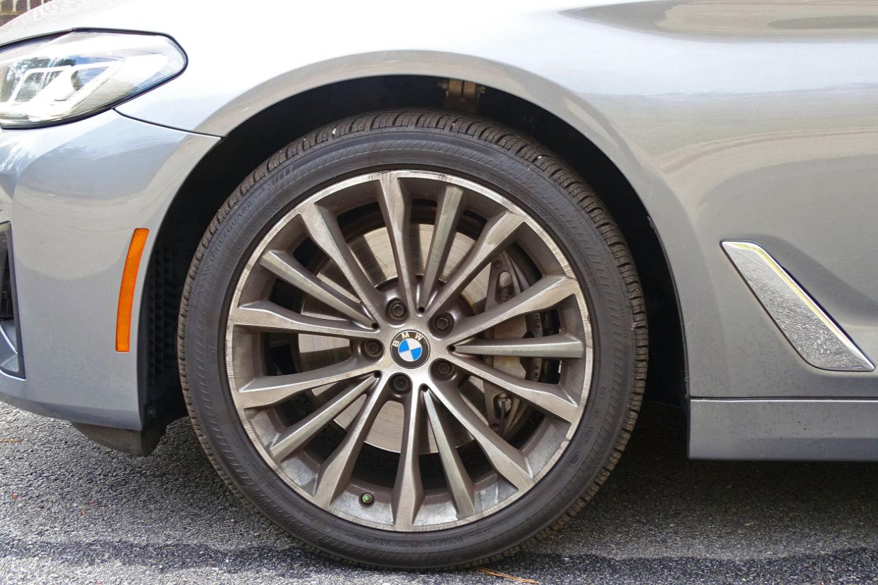 BMW 5 Series 540i Sedan 2023