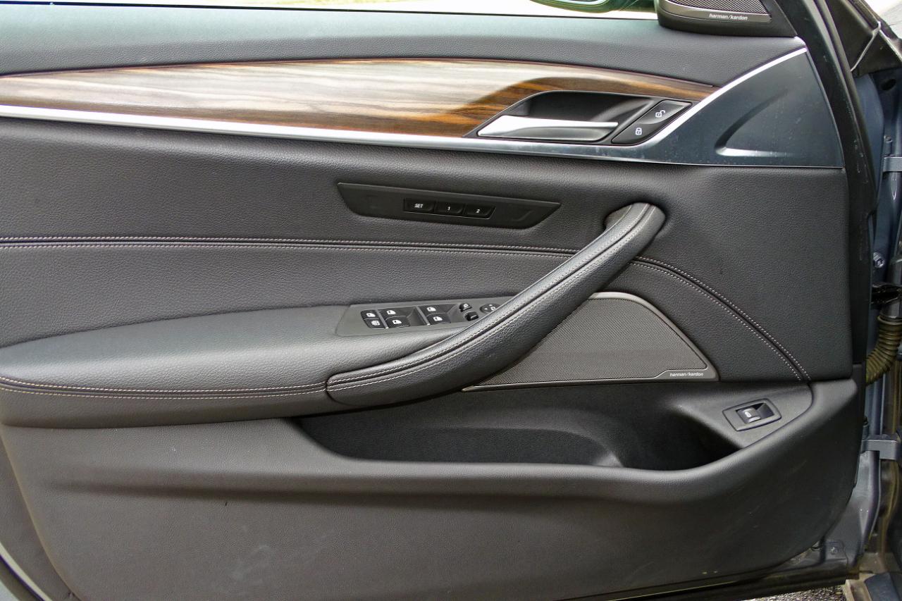 BMW 5 Series 540i Sedan 2023