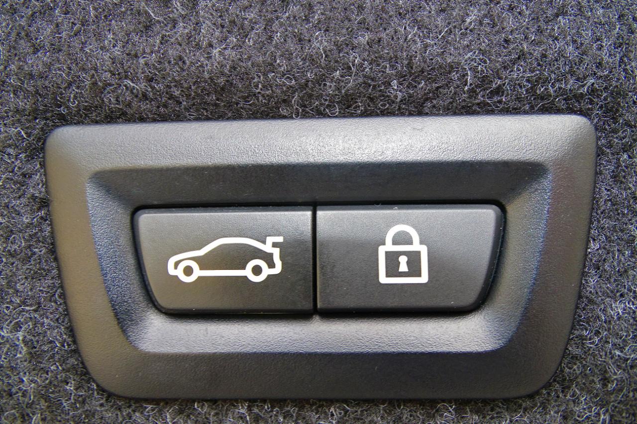 BMW 5 Series 540i Sedan 2023