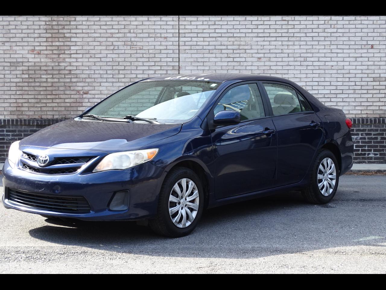 Toyota Corolla 4dr Sdn Auto LE (Natl) 2012