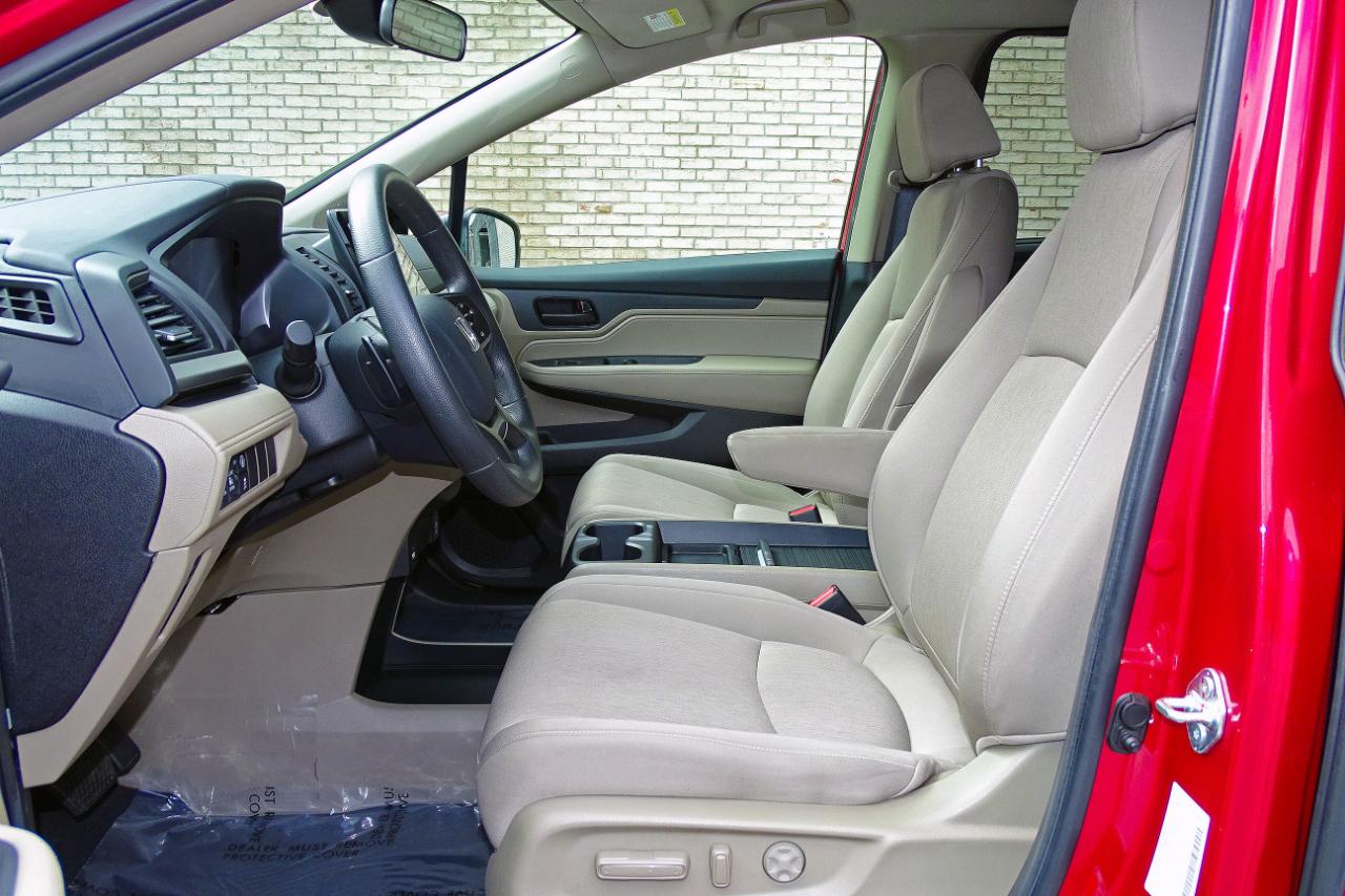 Honda Odyssey EX Auto 2024