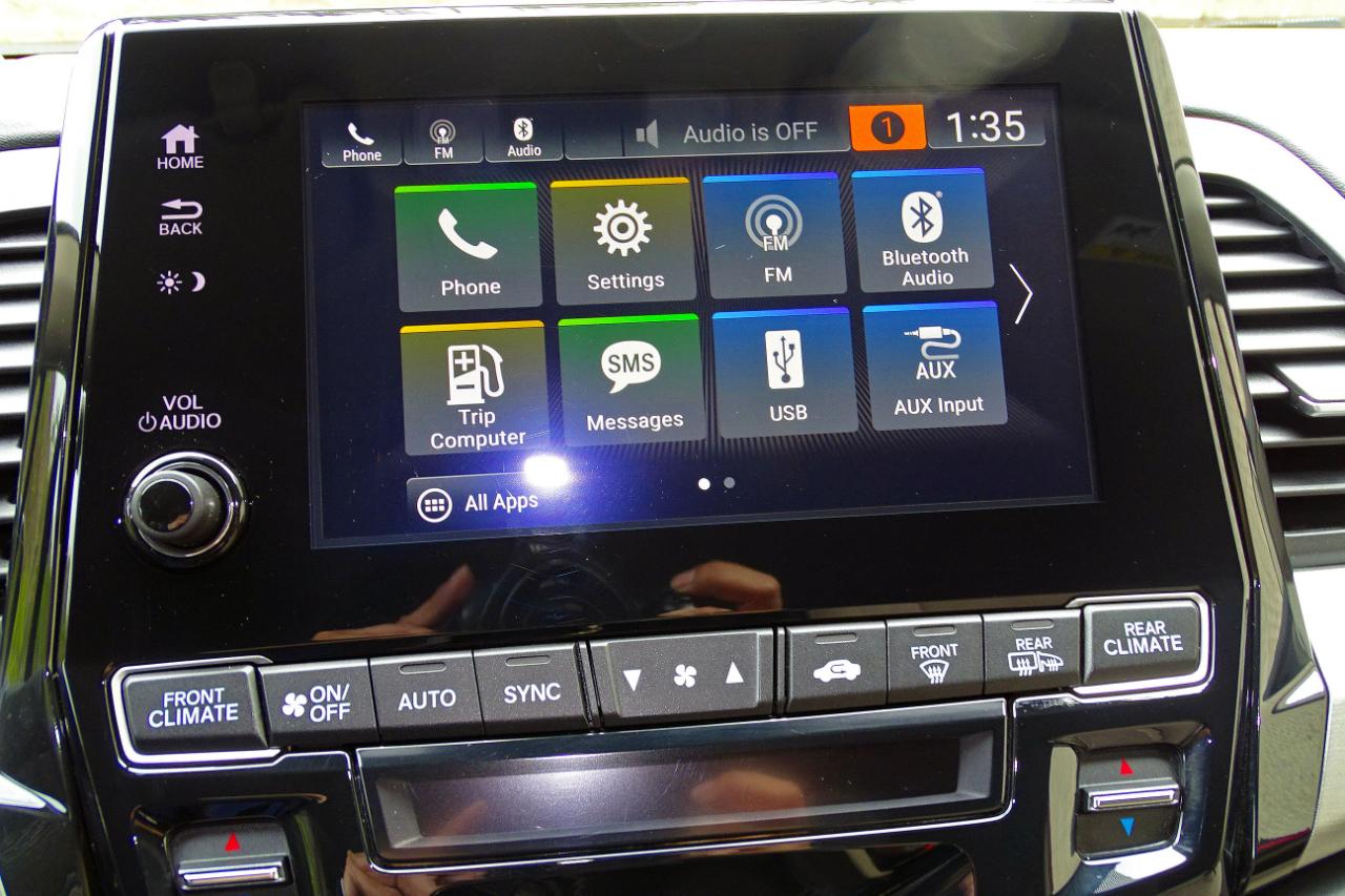 Honda Odyssey EX Auto 2024