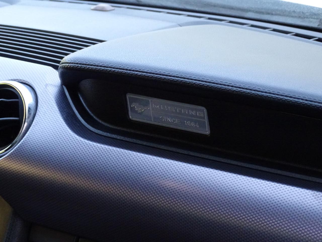 Ford Mustang 2dr Fastback EcoBoost 2016