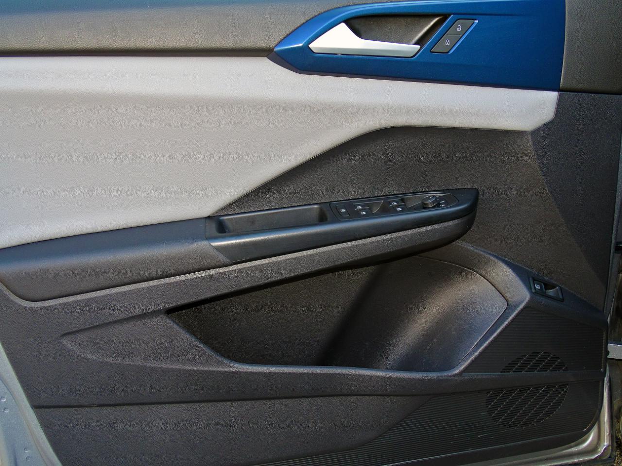 Volkswagen Taos SE FWD 2022