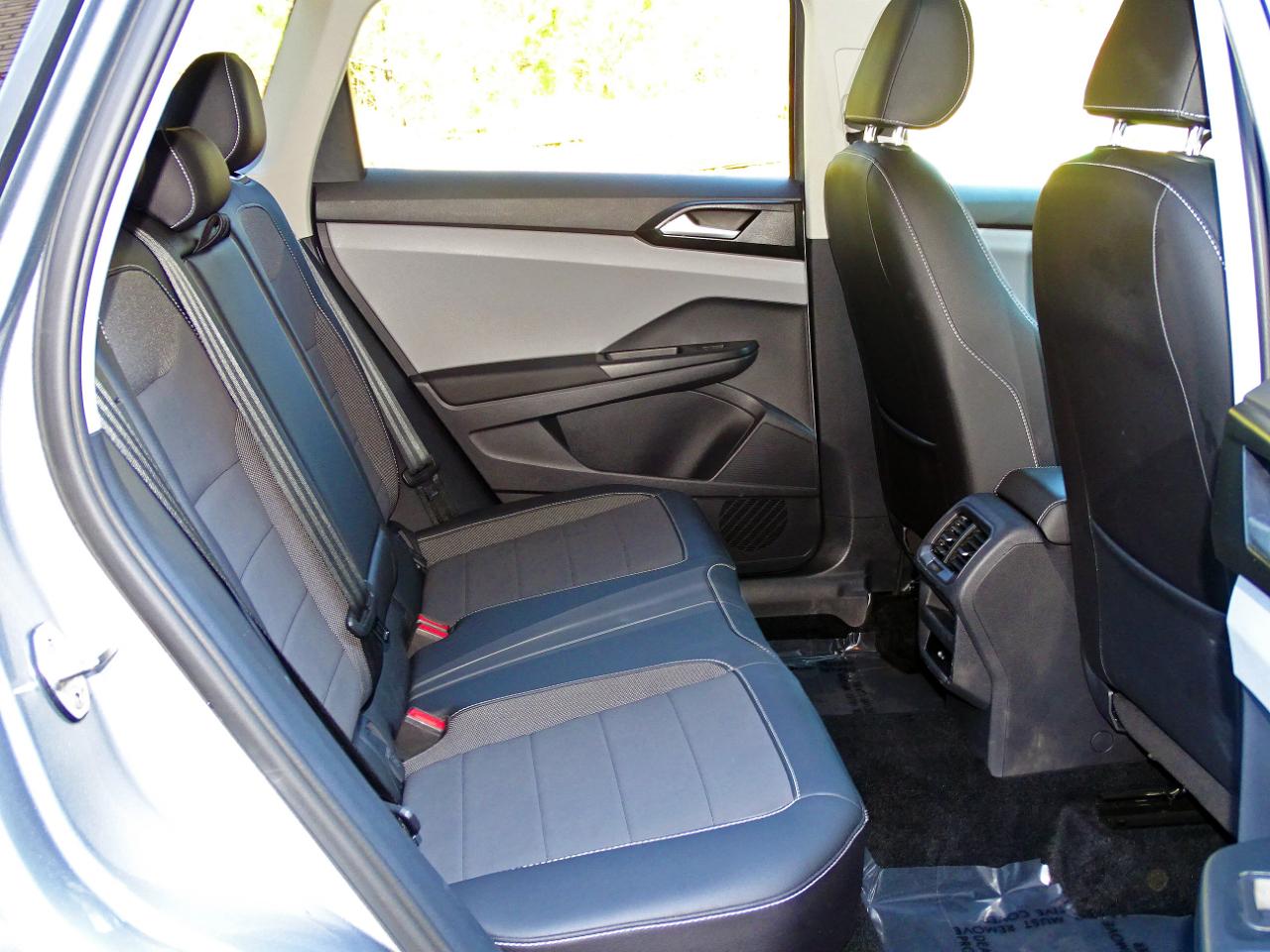 Volkswagen Taos SE FWD 2022