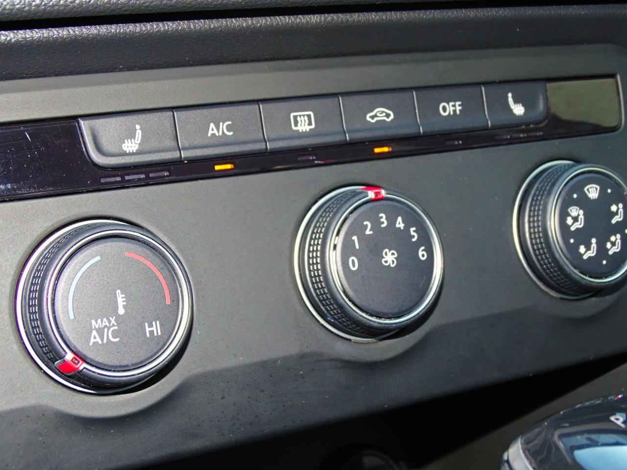 Volkswagen Taos SE FWD 2022