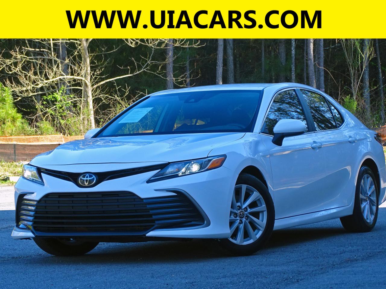 Toyota Camry LE Auto (Natl) 2022