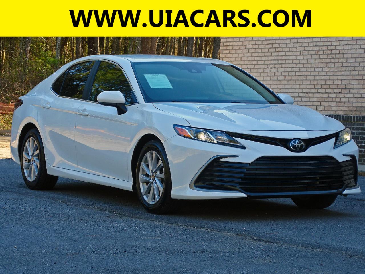 Toyota Camry LE Auto (Natl) 2022