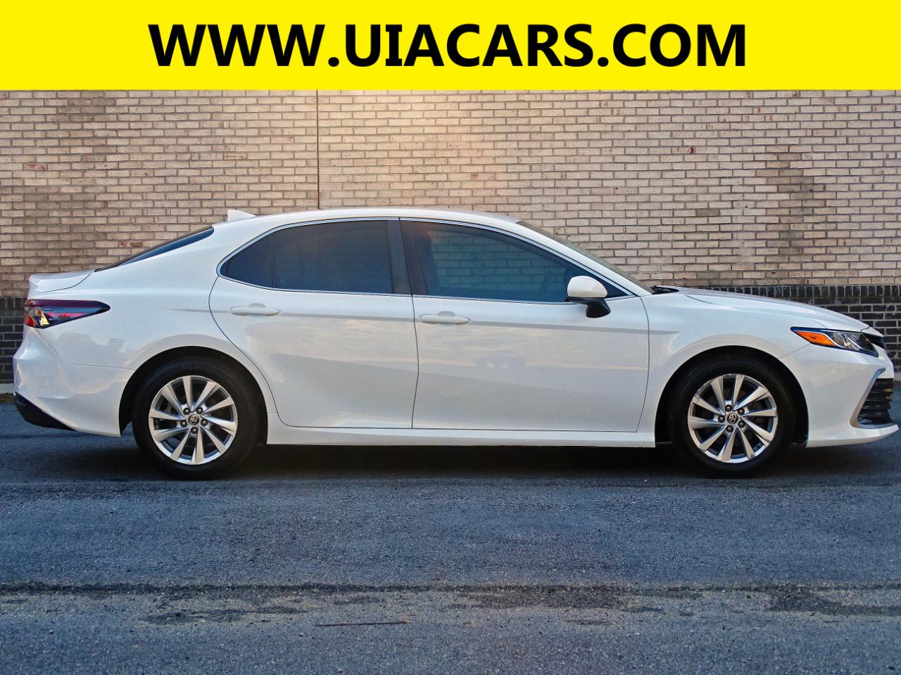 Toyota Camry LE Auto (Natl) 2022