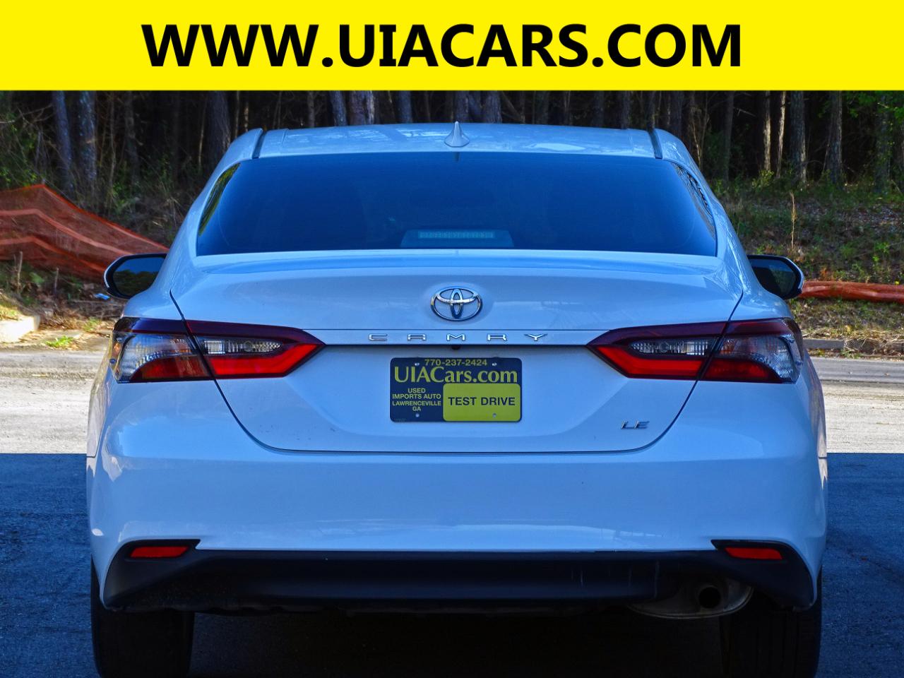 Toyota Camry LE Auto (Natl) 2022