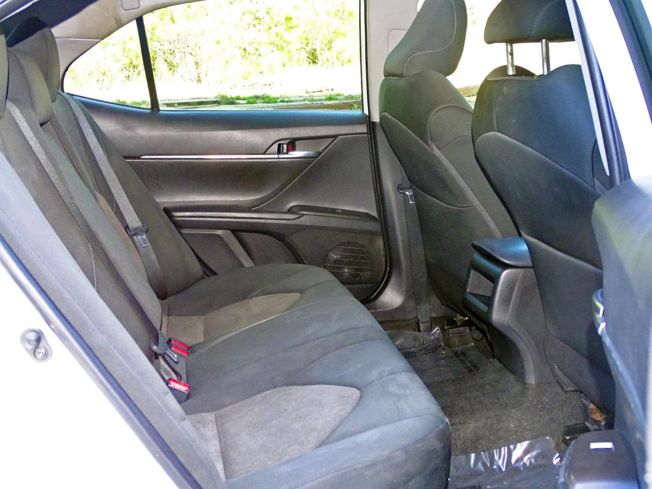 Toyota Camry LE Auto (Natl) 2022