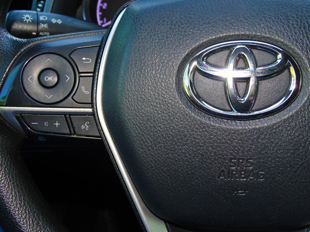 Toyota Camry LE Auto (Natl) 2022