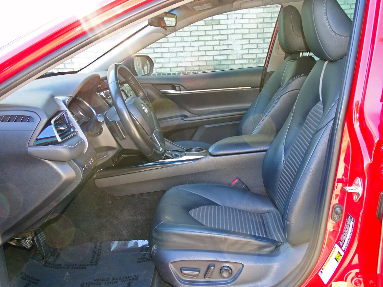 Toyota Camry SE (Natl) 2019