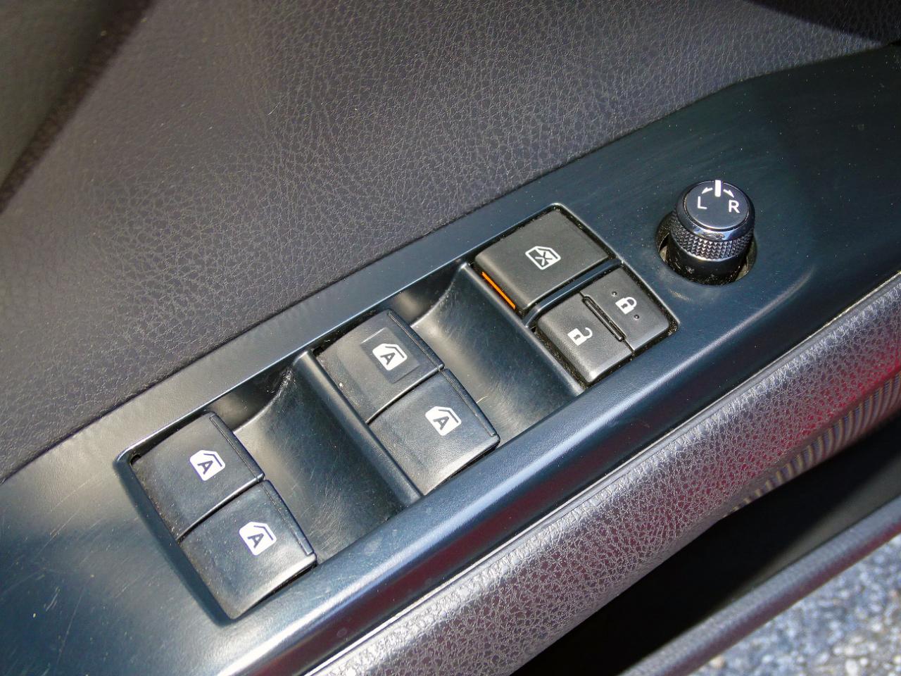 Toyota Camry SE (Natl) 2019