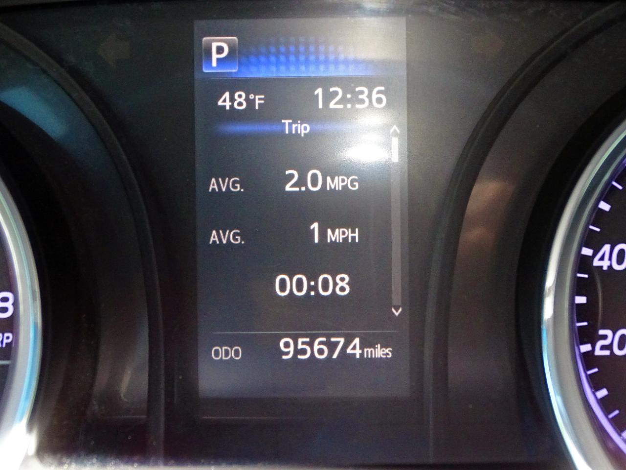 Toyota Camry SE (Natl) 2019