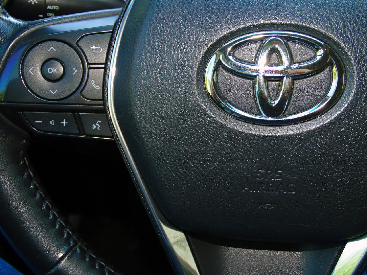 Toyota Camry SE (Natl) 2019