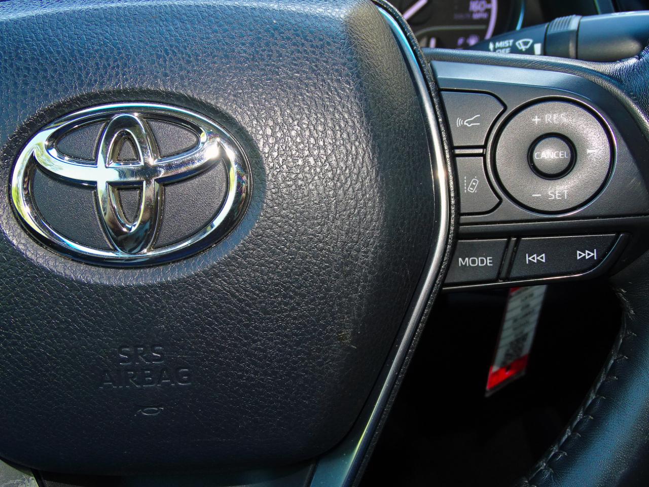 Toyota Camry SE (Natl) 2019