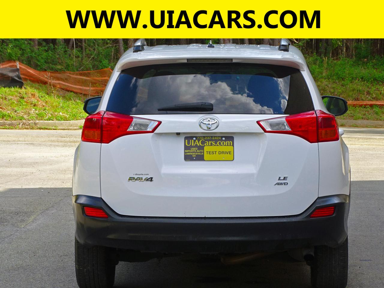 Toyota RAV4 AWD 4dr LE (Natl) 2013