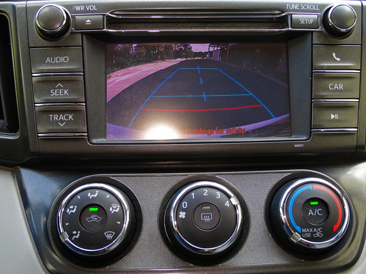 Toyota RAV4 AWD 4dr LE (Natl) 2013