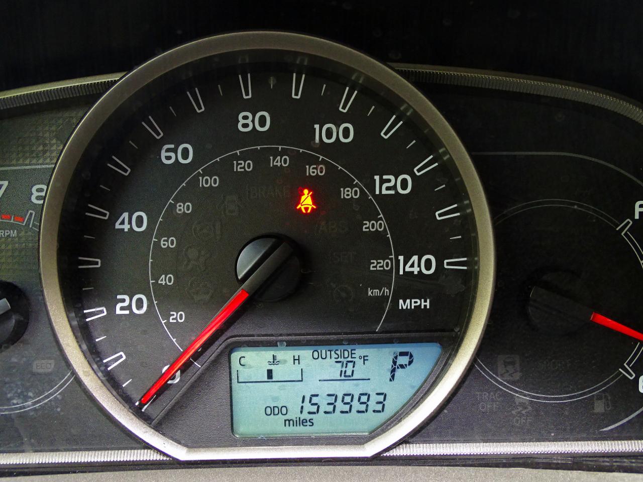 Toyota RAV4 AWD 4dr LE (Natl) 2013