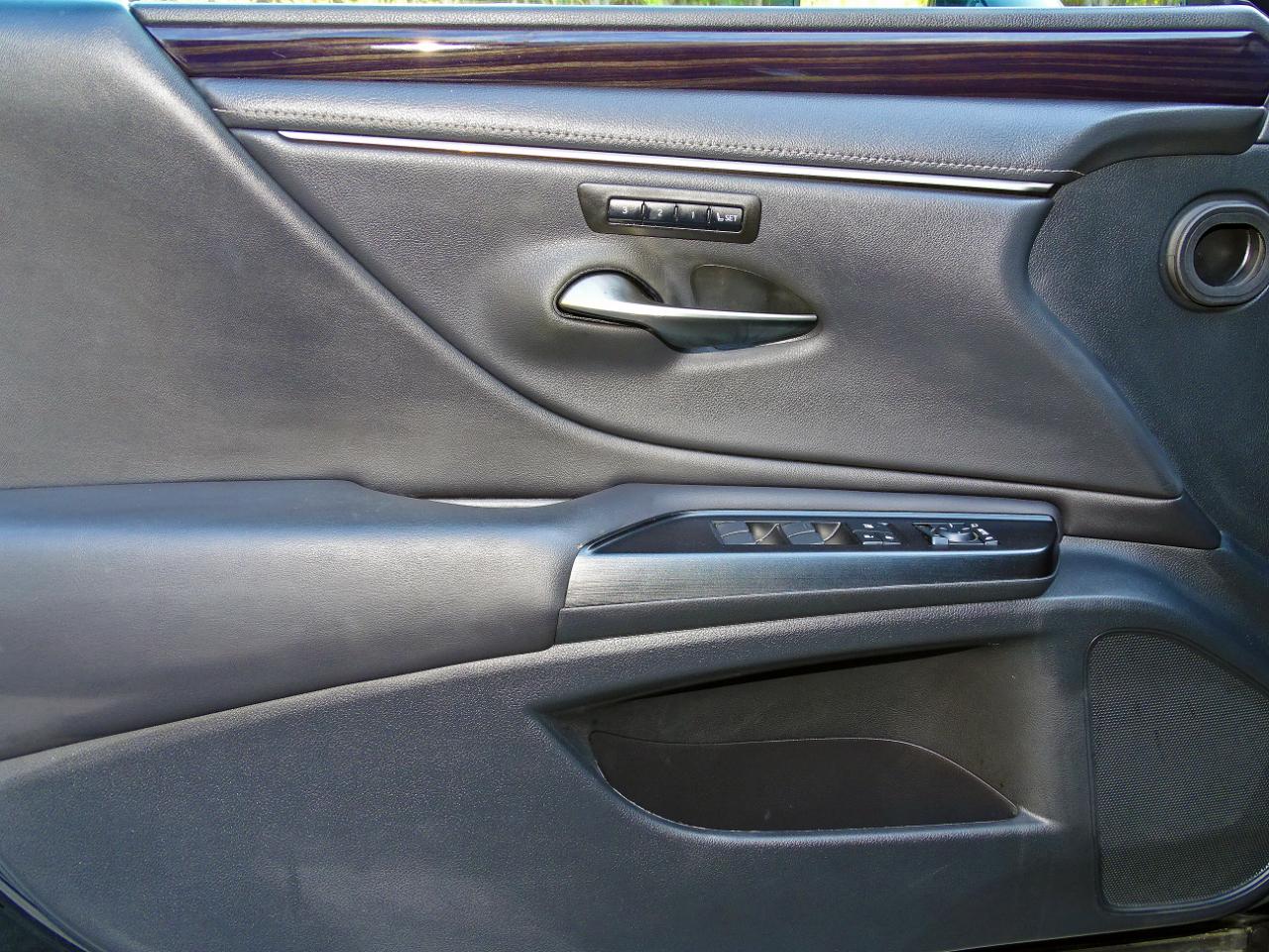 Lexus ES ES 350 FWD 2020