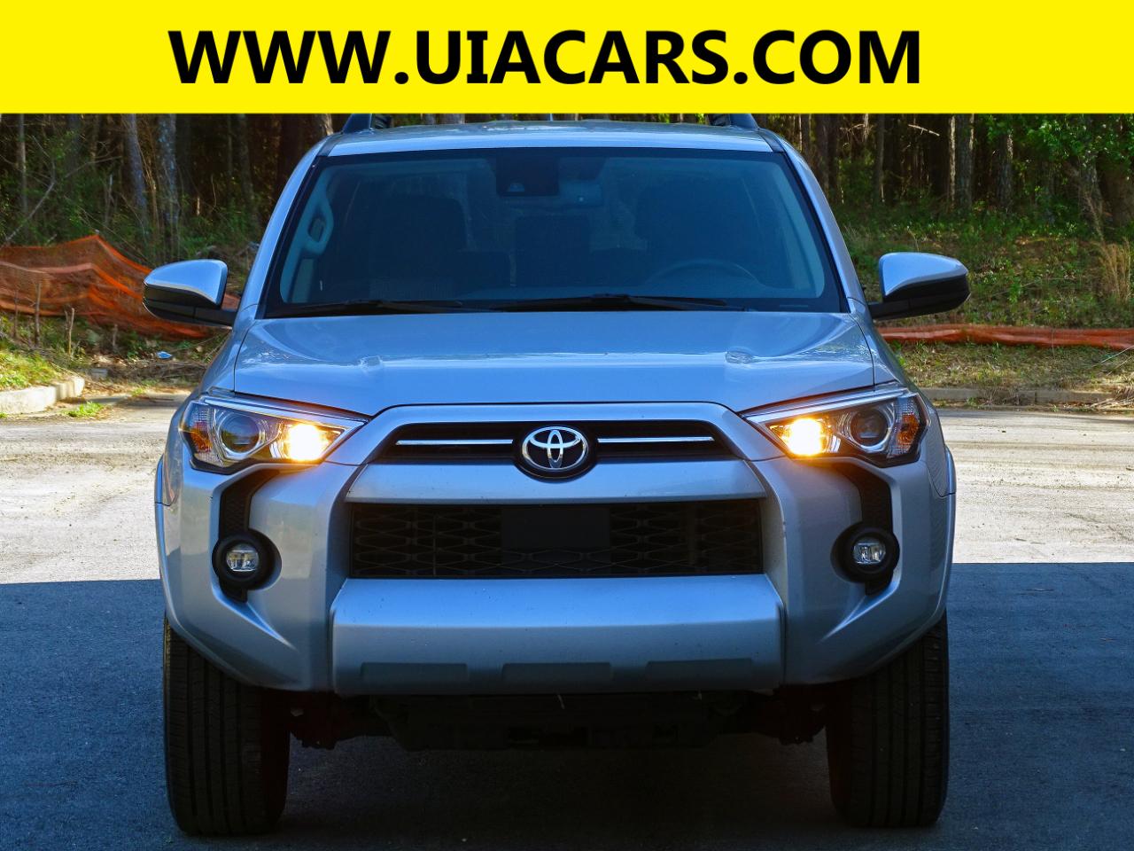 Toyota 4Runner SR5 2WD (Natl) 2024