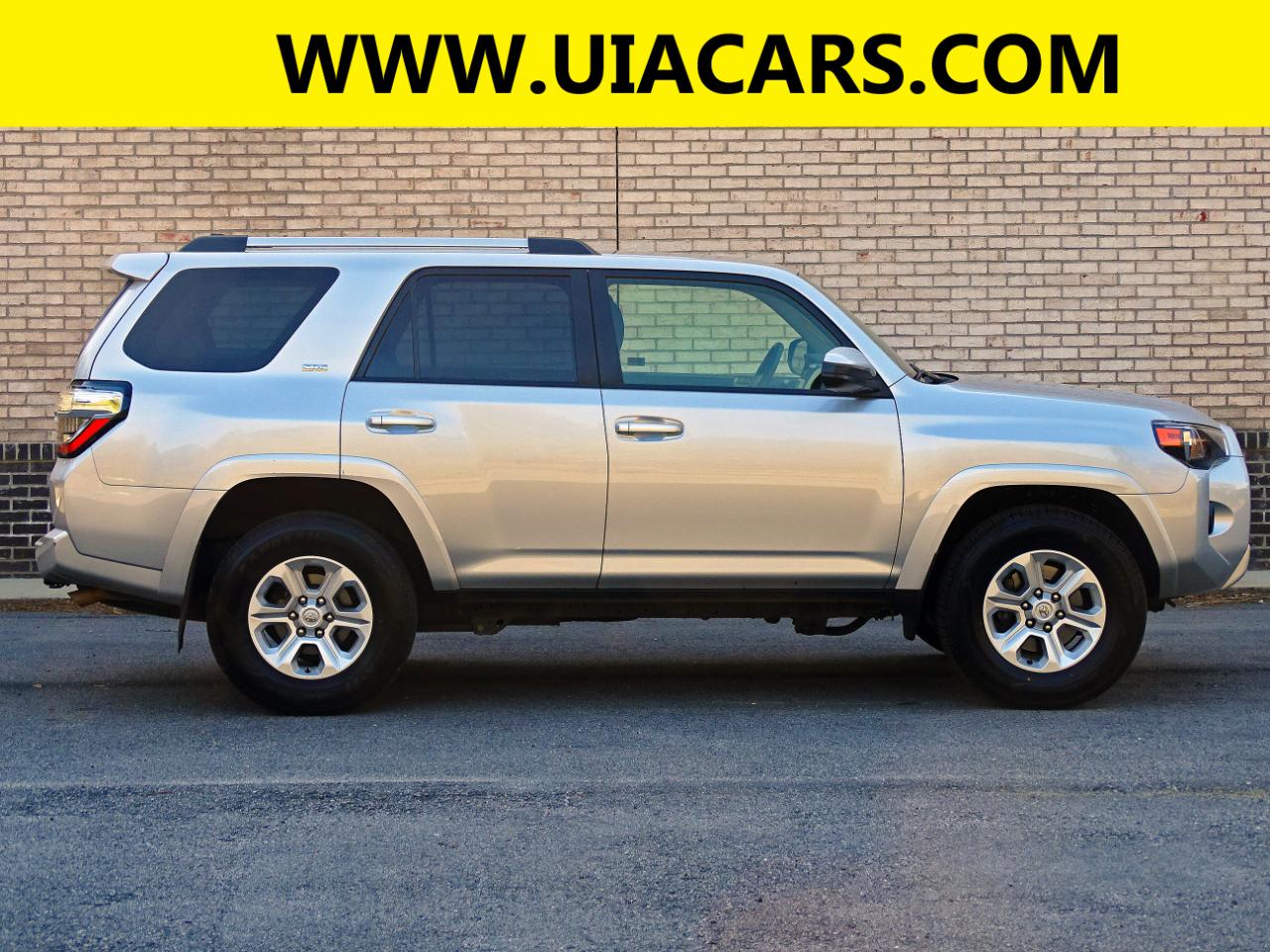 Toyota 4Runner SR5 2WD (Natl) 2024