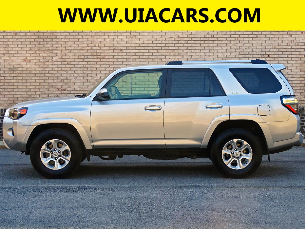 Toyota 4Runner SR5 2WD (Natl) 2024