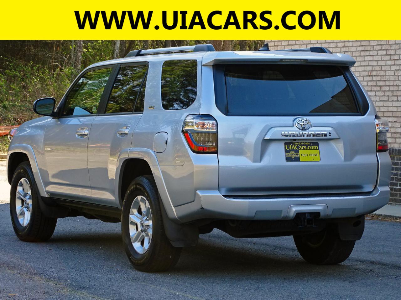 Toyota 4Runner SR5 2WD (Natl) 2024