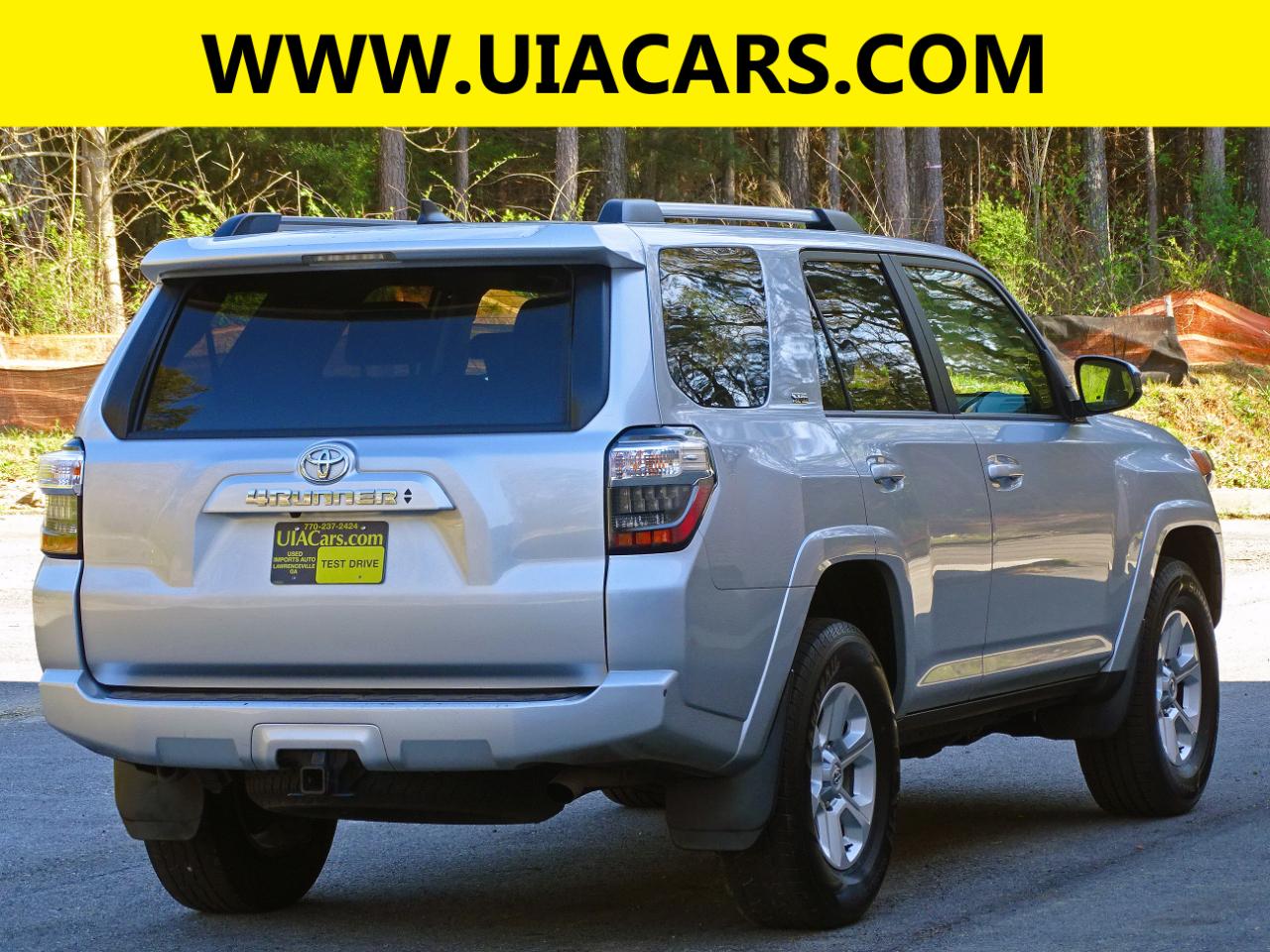 Toyota 4Runner SR5 2WD (Natl) 2024