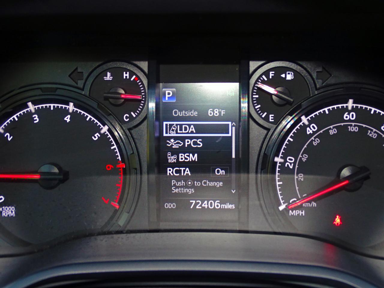 Toyota 4Runner SR5 2WD (Natl) 2024