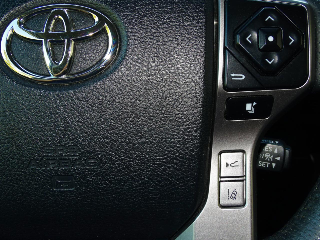 Toyota 4Runner SR5 2WD (Natl) 2024