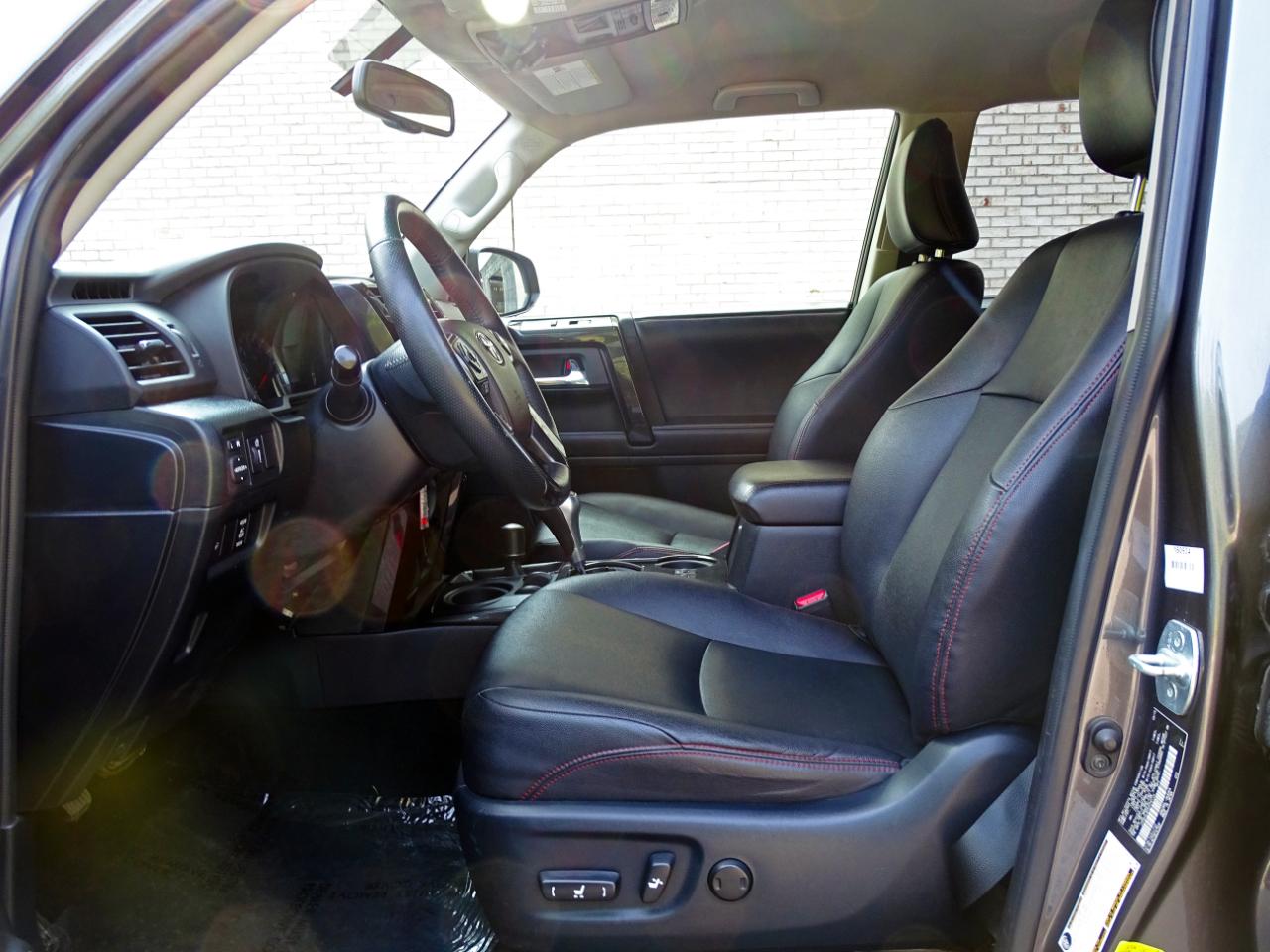 Toyota 4Runner TRD Sport 4WD (Natl) 2016