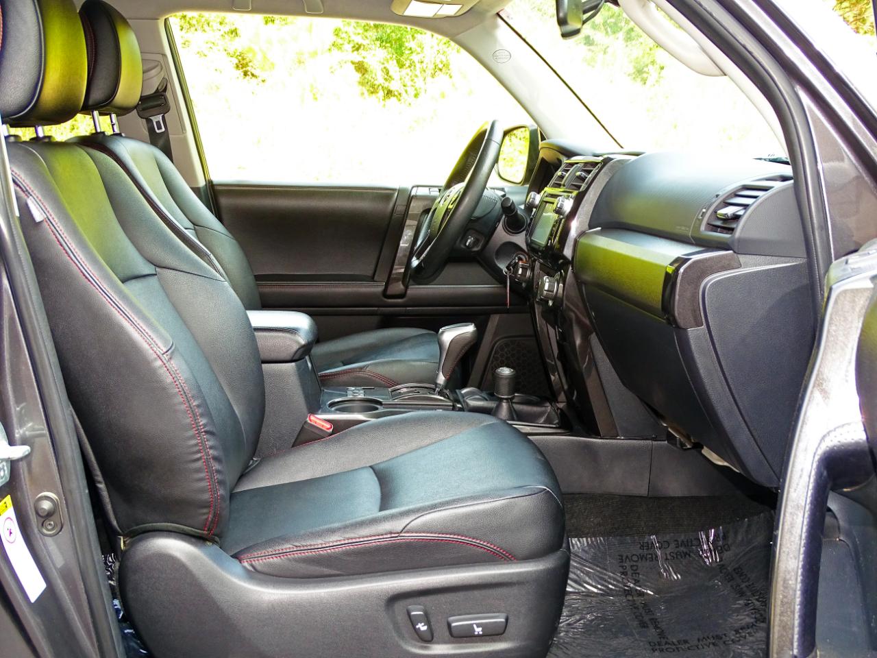 Toyota 4Runner TRD Sport 4WD (Natl) 2016