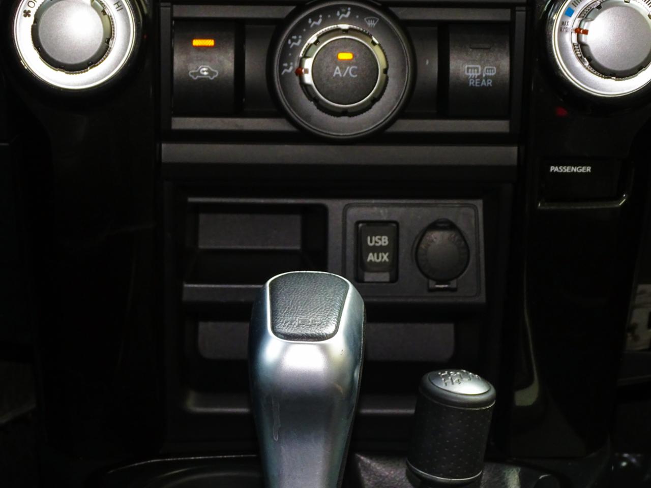 Toyota 4Runner TRD Sport 4WD (Natl) 2016