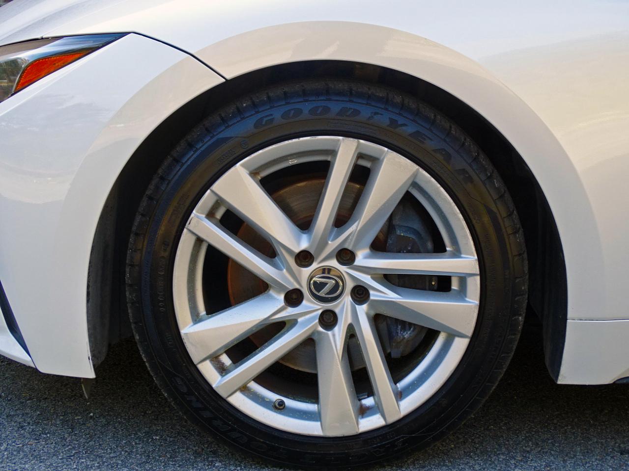 Lexus IS IS 300 RWD 2021