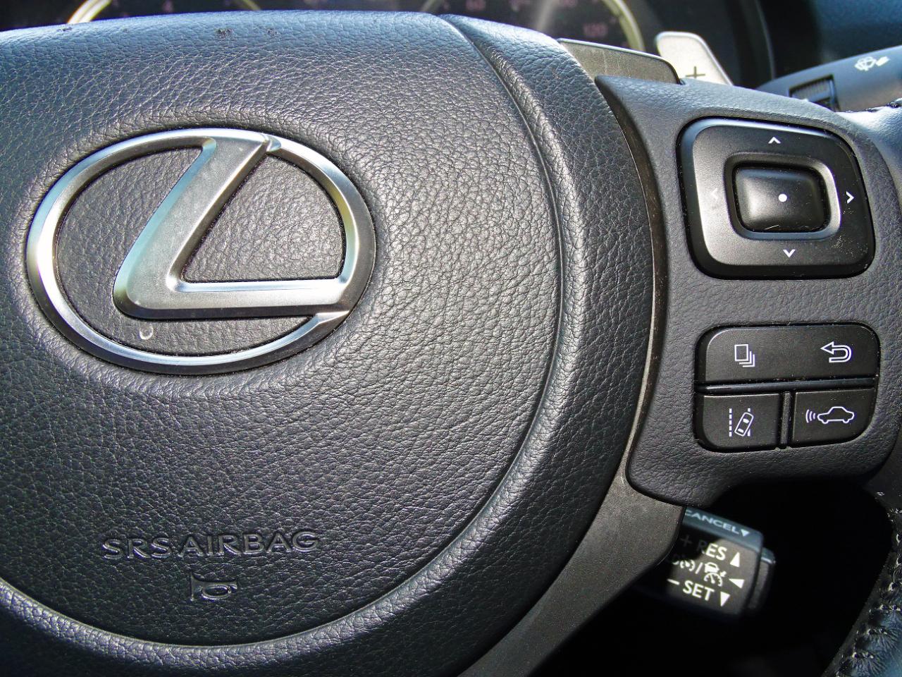 Lexus IS IS 300 RWD 2021