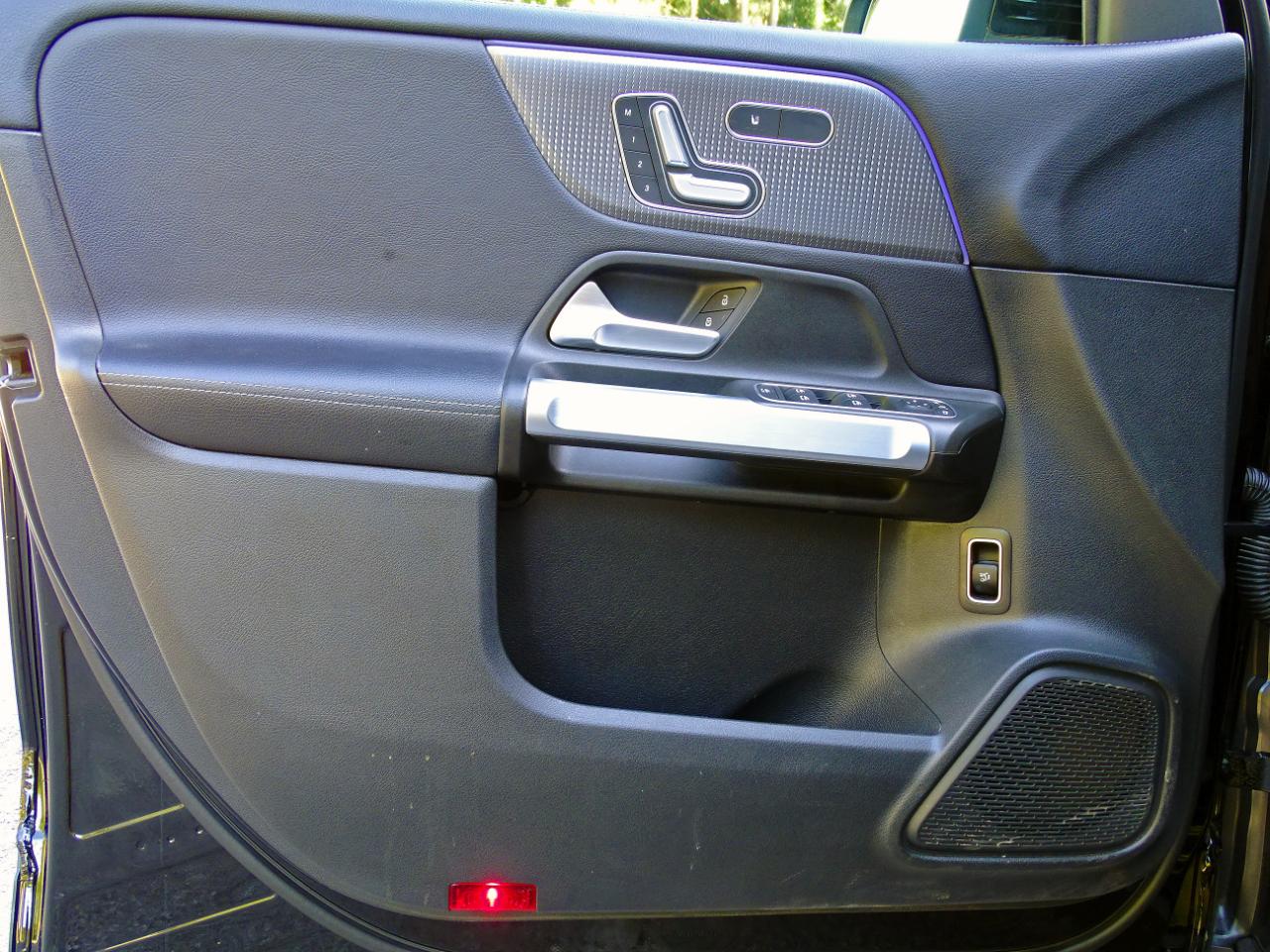 Mercedes-Benz GLB GLB 250 SUV 2021