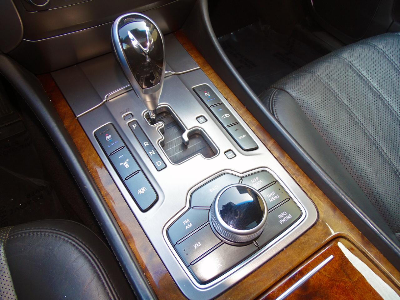 Hyundai Equus 4dr Sdn Ultimate 2011