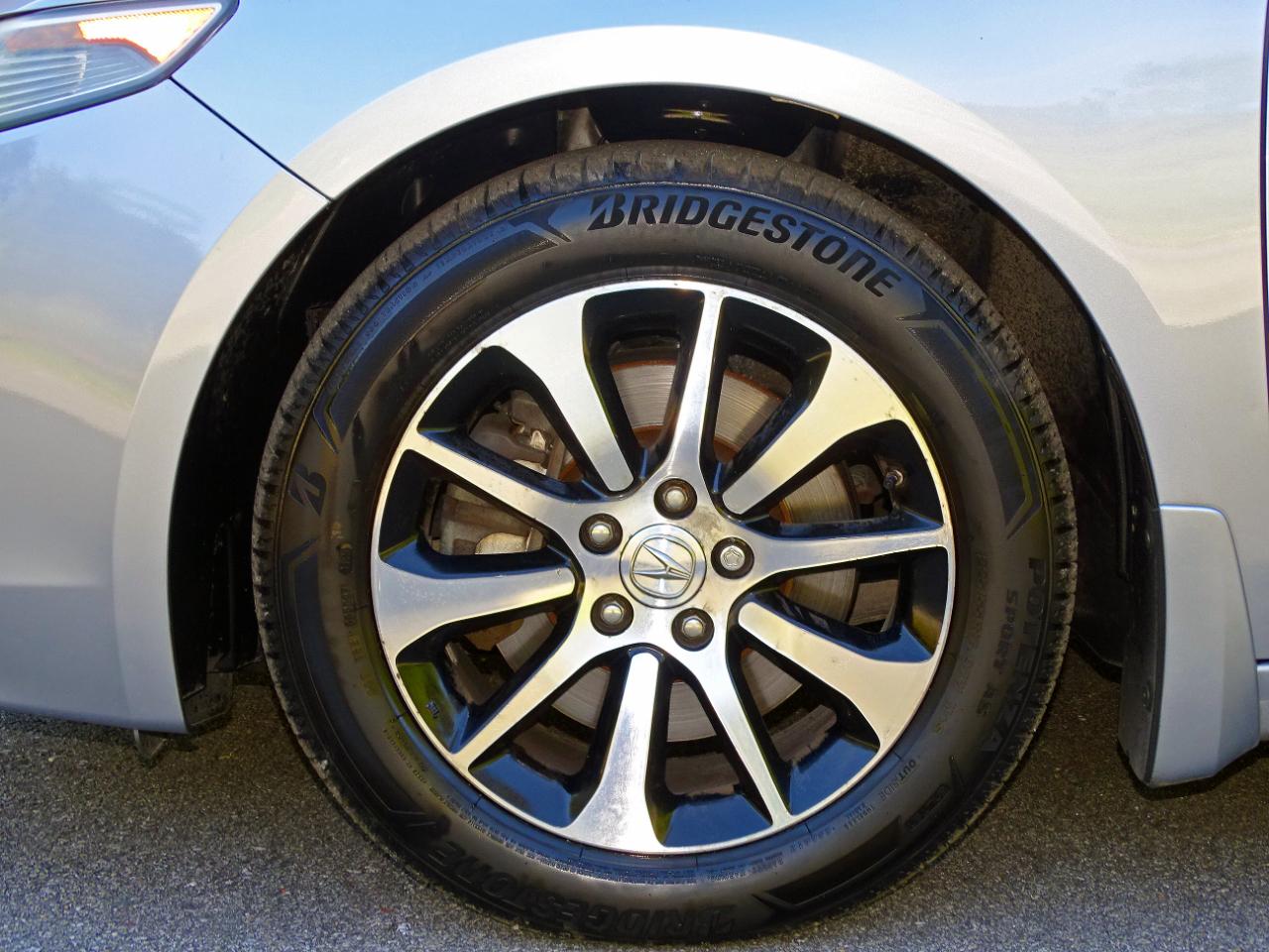 Acura TLX 4dr Sdn FWD 2015