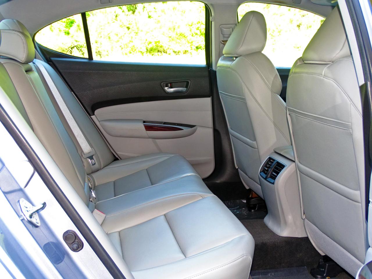Acura TLX 4dr Sdn FWD 2015